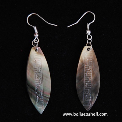 shell crafts art carving pearl