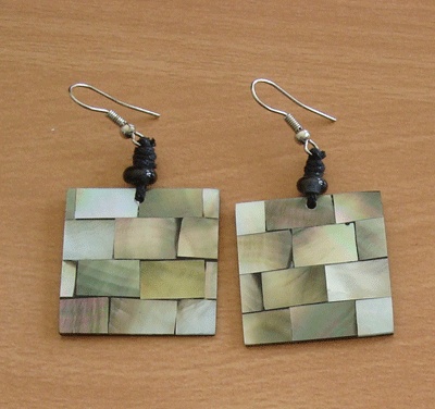 shell earring moisaic