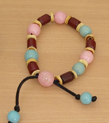 breclet with bead
