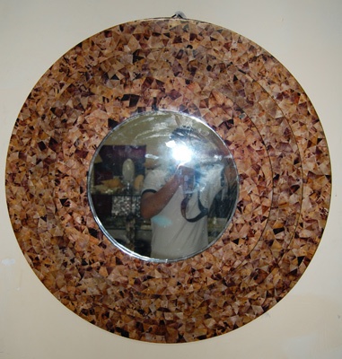 mirror frame from sea shell pen lip