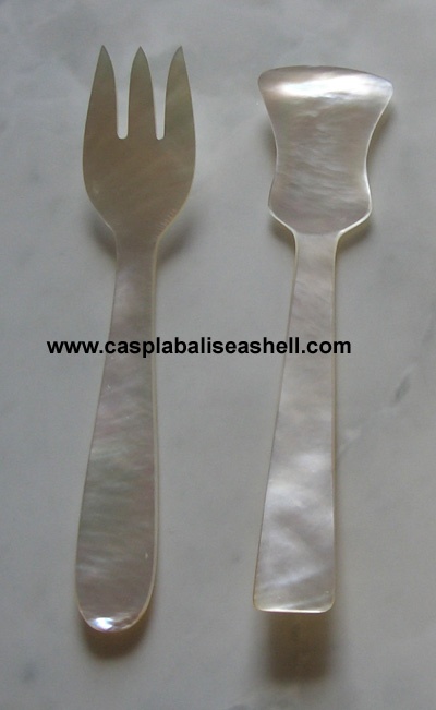 spoon and fork shell mop nature