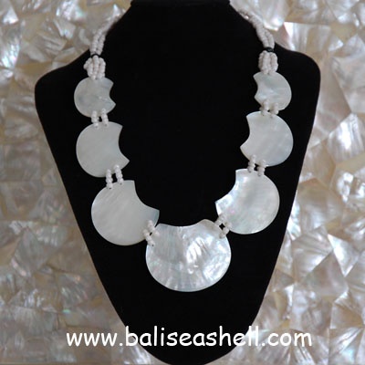 mother of pearl white necklace
