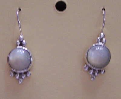 silver bead mop shell earring